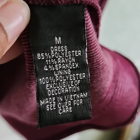 I.N. Burgundy  special Occasion dress  Sz Med Mini dress - Picture 5 of 10